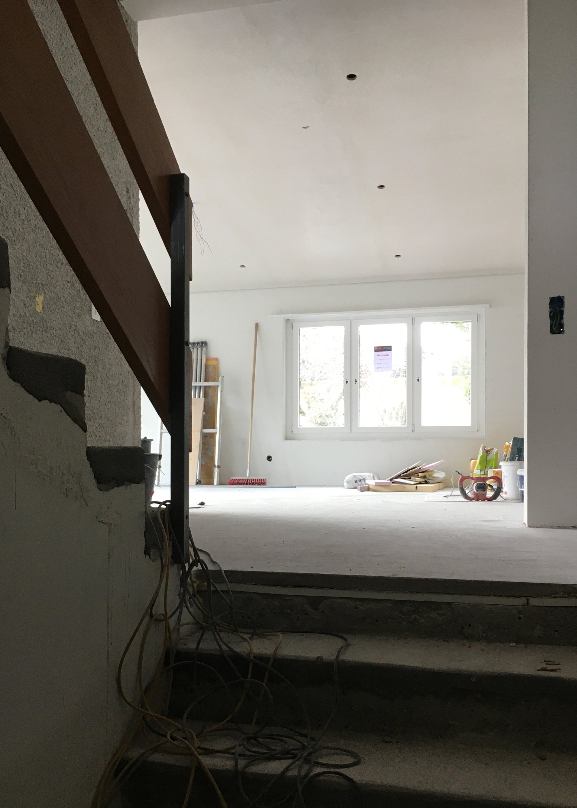 Umbau Auf Berg: Rohbau mit neuem Deckendurchbruch und Treppe